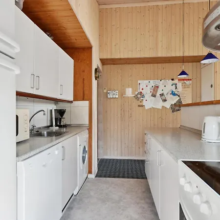 Casa vacanze Lovely In With Wifi