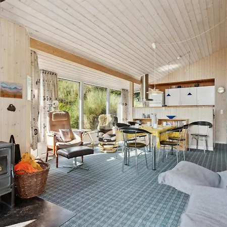 Casa vacanze Lovely In With Wifi